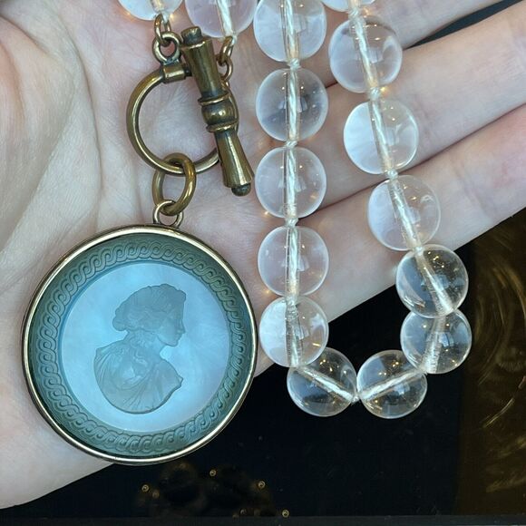 Retired Extasia Glass Intaglio Cameo Pendant Pools of Light Glass Bead Necklace - Picture 14 of 16
